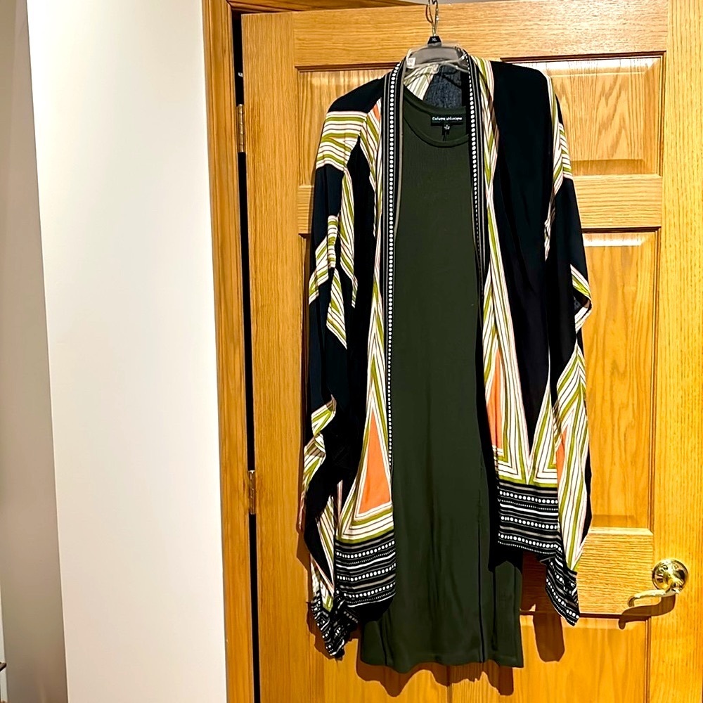 Green midi dress with kimono